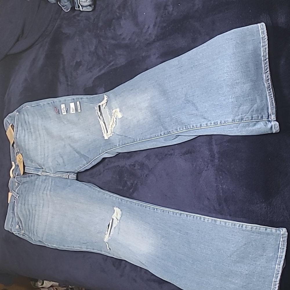 Brand new Levi's flare leg jeans
